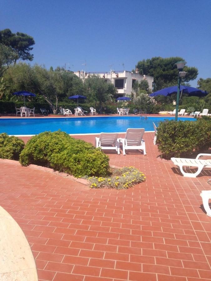 Residence Calarossa Terrasini Ruang foto
